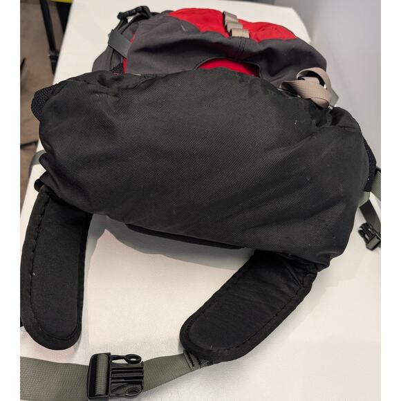 REI Whitney Backpack Hiking Day Bag Red Black Adjustable Waist - Picture 10 of 12